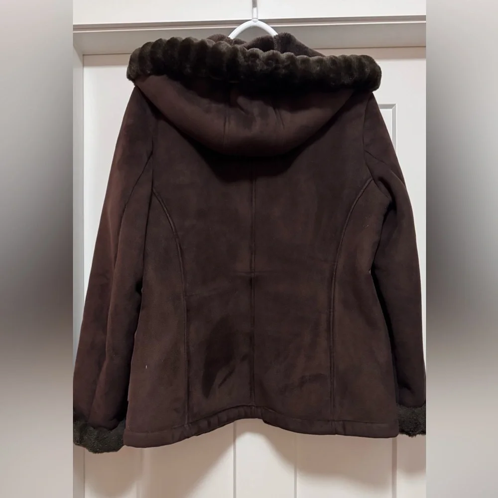 Braetan Dark Brown Teddy Jacket with Faux Fur Trim - Picture 3 of 6